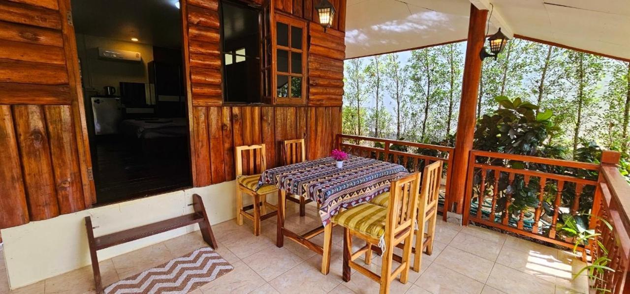 Homdoiintr Farmstay ฮ่อมดอยอินทร์ ฟาร์มสเตย์ Ban Huai Kaeo Eksteriør bilde